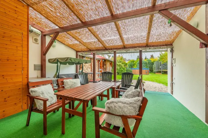 Prodej rodinného domu, Hradištko, 241 m2