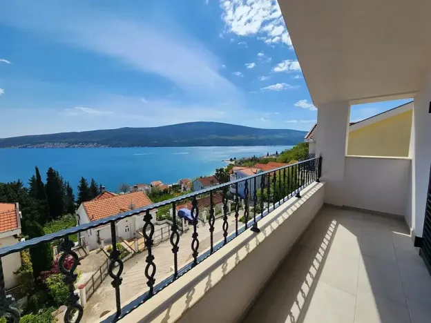 Prodej bytu 4+kk, Bijela, Černá Hora, 105 m2