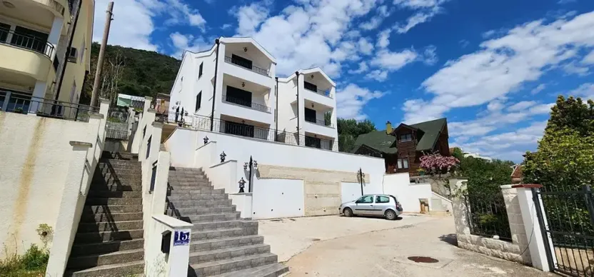 Prodej bytu 4+kk, Bijela, Černá Hora, 105 m2