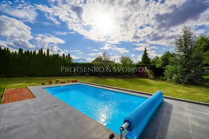 Prodej rodinného domu, Hostivice, náměstí Jana IV. z Dražic, 185 m2