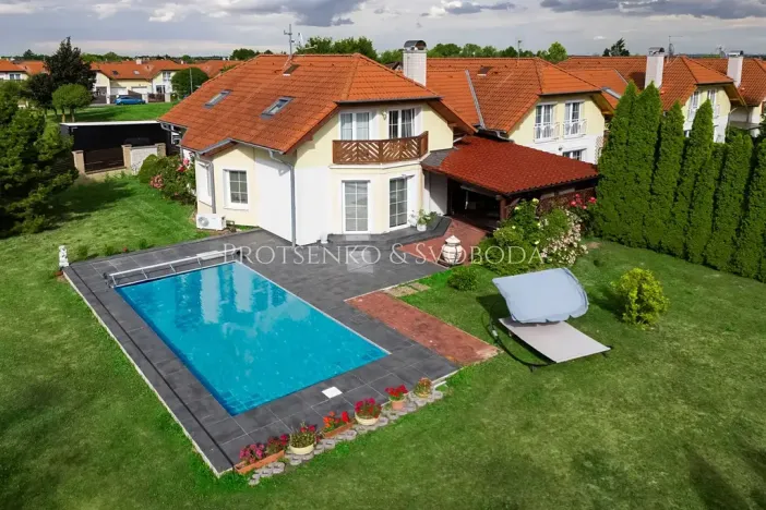 Prodej rodinného domu, Hostivice, náměstí Jana IV. z Dražic, 185 m2