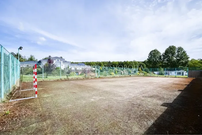 Prodej činžovního domu, Rosovice, 900 m2