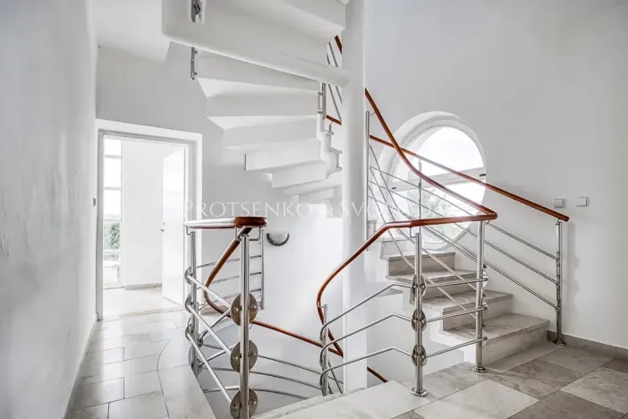 Prodej ordinace, Křižanov, Benešovo náměstí, 530 m2