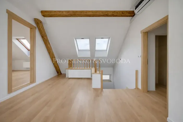 Prodej ubytování, Mělník, Českolipská, 418 m2