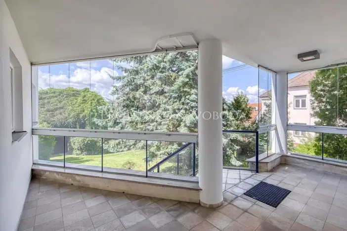 Prodej vícegeneračního domu, Křižanov, Benešovo náměstí, 530 m2