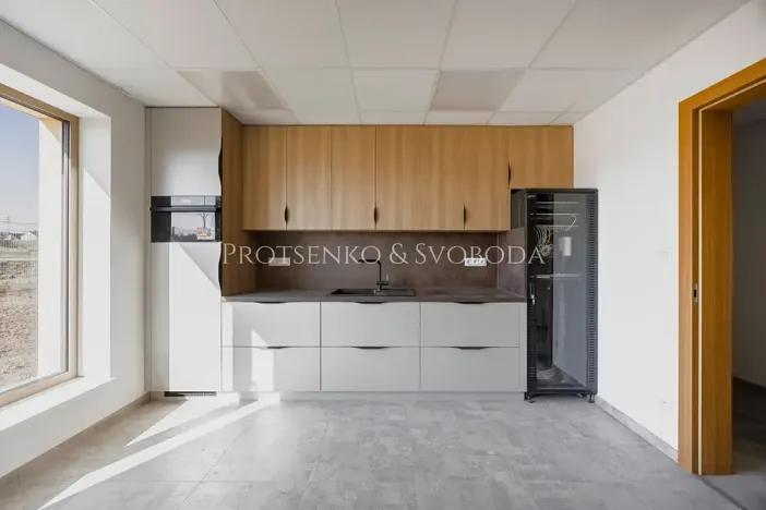 Pronájem kanceláře, Velká Bíteš, 270 m2