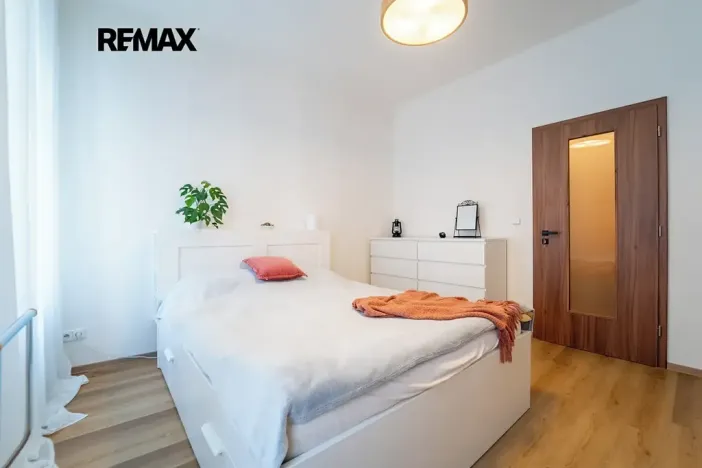 Prodej bytu 2+1, Praha - Karlín, Pernerova, 62 m2