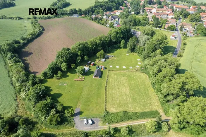 Prodej komerční nemovitosti, Chrášťany, 10917 m2