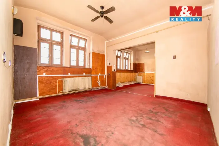 Prodej obchodního prostoru, Plzeň - Jižní Předměstí, Klatovská třída, 111 m2