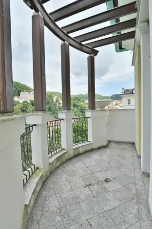 Prodej bytu 6+kk a větší, Karlovy Vary, Zámecký vrch, 225 m2
