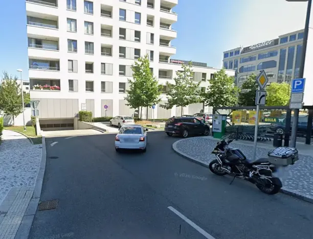 Pronájem garážového stání, Praha - Jinonice, Walterovo náměstí, 13 m2