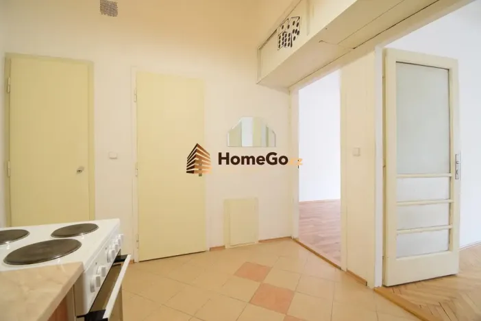 Pronájem bytu 2+1, Praha - Nusle, U gymnázia, 54 m2