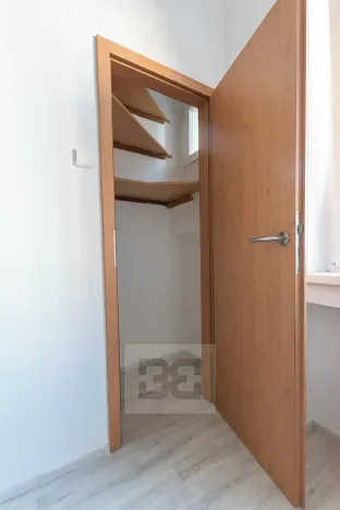 Pronájem bytu 2+kk, Praha - Vršovice, Rybalkova, 47 m2