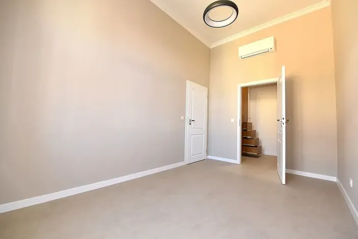 Pronájem bytu 4+kk, Praha - Nové Město, Palackého, 84 m2