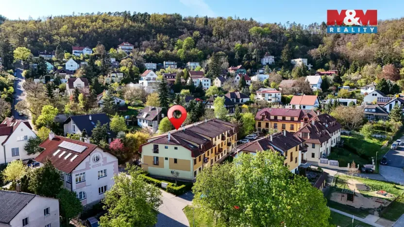 Prodej bytu 1+kk, Černošice, Komenského, 45 m2