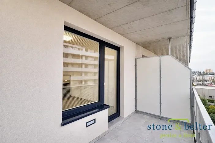 Pronájem bytu 1+kk, Praha - Strašnice, Zvěřinova, 38 m2