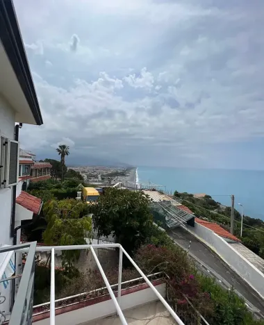 Prodej vily, Scalea, Itálie, 133000 m2