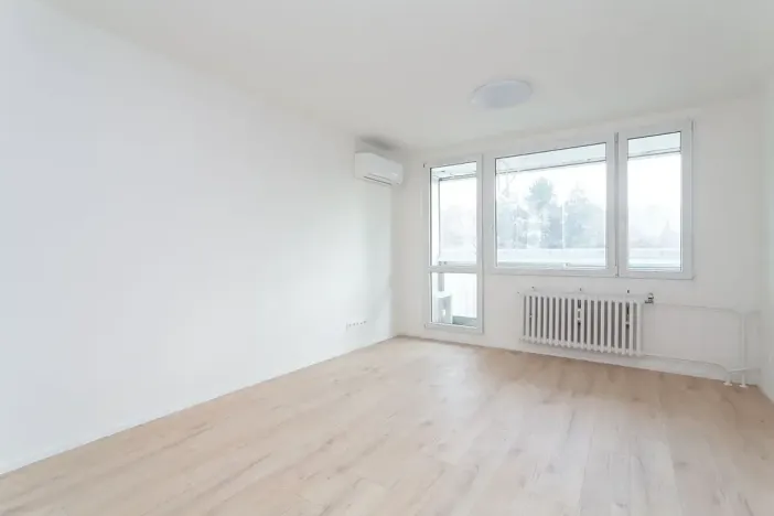 Prodej bytu 2+kk, Praha, Rezlerova, 48 m2