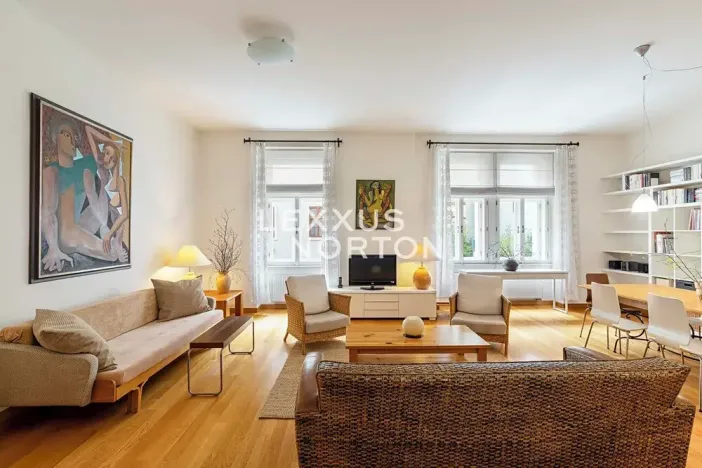 Prodej bytu 2+kk, Praha - Nové Město, Vojtěšská, 80 m2