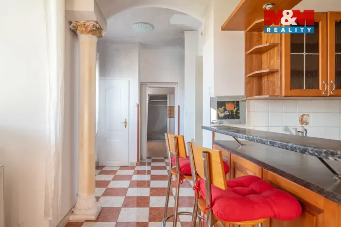 Prodej rodinného domu, Týn nad Vltavou, Vinařického náměstí, 190 m2