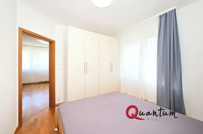 Pronájem bytu 2+kk, Praha - Troja, Velká skála, 50 m2