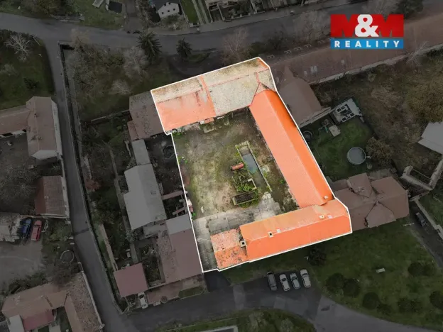 Prodej rodinného domu, Černiv, 320 m2