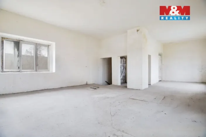Prodej rodinného domu, Černiv, 320 m2