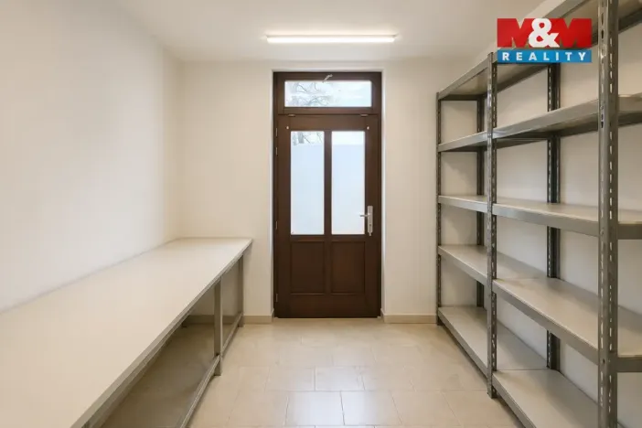 Prodej obchodního prostoru, Zruč nad Sázavou, náměstí MUDr. J. Svobody, 106 m2