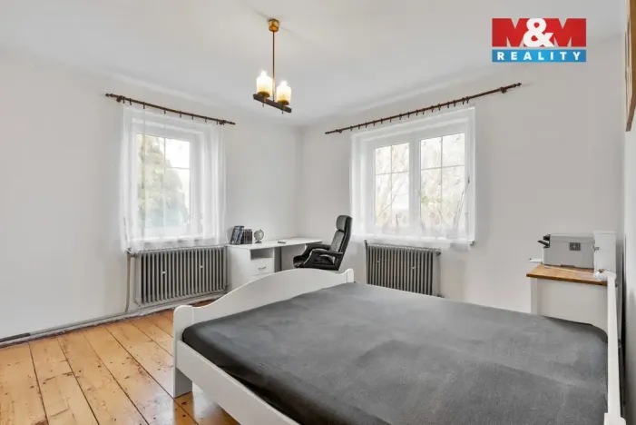 Prodej rodinného domu, Zákupy - Brenná, 242 m2