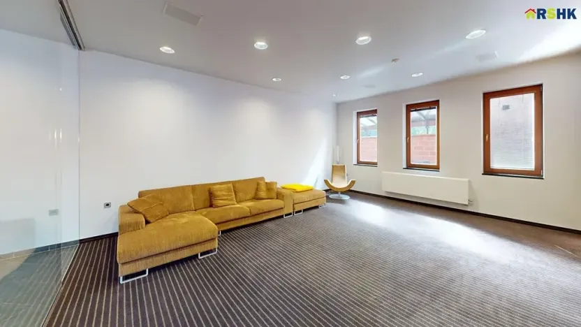 Prodej rodinného domu, Hradec Králové, Petra Jilemnického, 950 m2