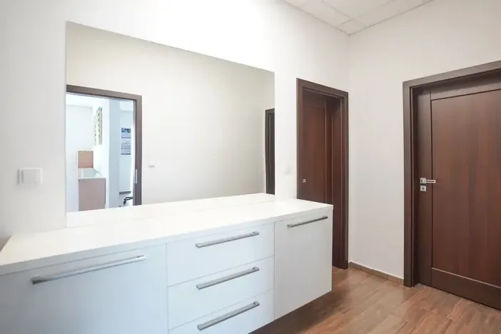 Pronájem kanceláře, Bystřany, Teplická, 420 m2