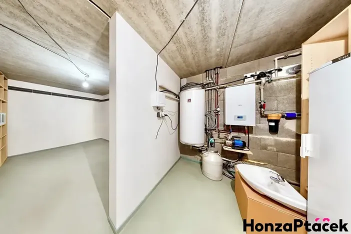 Prodej rodinného domu, Černé Voděrady, Černokostelecká, 159 m2