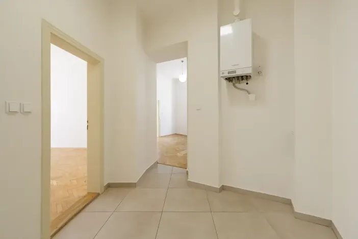 Pronájem bytu 2+1, Praha - Nové Město, Na Zderaze, 86 m2