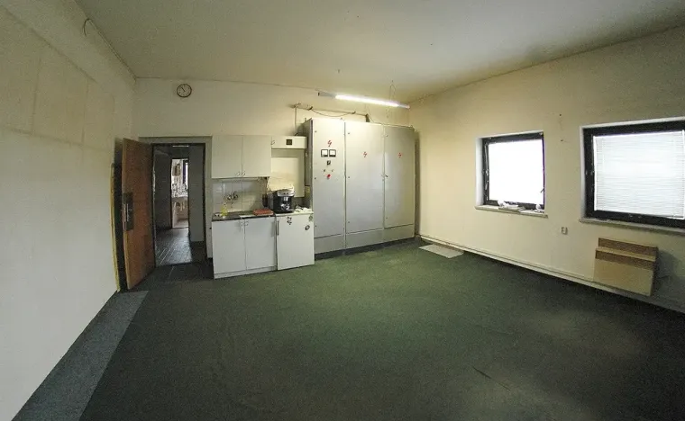 Prodej výrobních prostor, Stříbro, 300 m2