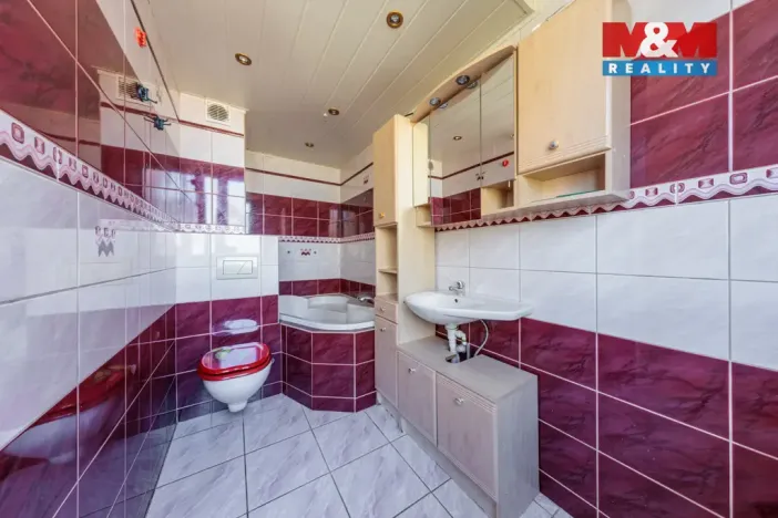 Prodej bytu 3+1, Sokolov, Mánesova, 60 m2