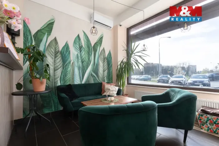 Prodej obchodního prostoru, Ostrava - Poruba, Hlavní třída, 69 m2