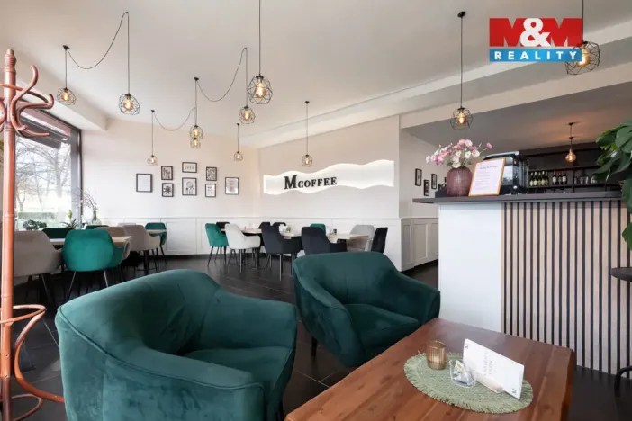 Prodej obchodního prostoru, Ostrava - Poruba, Hlavní třída, 69 m2