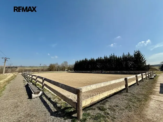 Prodej zemědělského objektu, Spálené Poříčí, 1300 m2