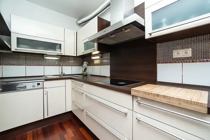 Pronájem bytu 2+kk, Praha - Dubeč, U lipové aleje, 60 m2