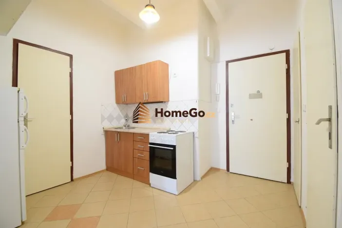 Pronájem bytu 2+1, Praha - Nusle, U gymnázia, 54 m2