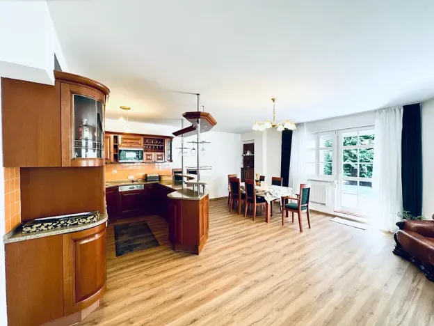 Prodej bytu 4+kk, Karlovy Vary, Zámecký vrch, 177 m2