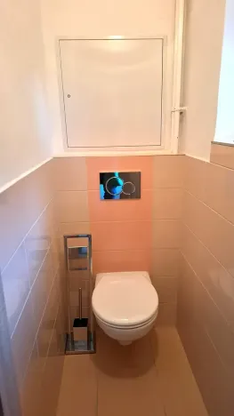 Pronájem bytu 3+1, Praha - Kobylisy, Vršní, 64 m2