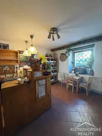 Pronájem obchodního prostoru, Kutná Hora, Václavské náměstí, 270 m2