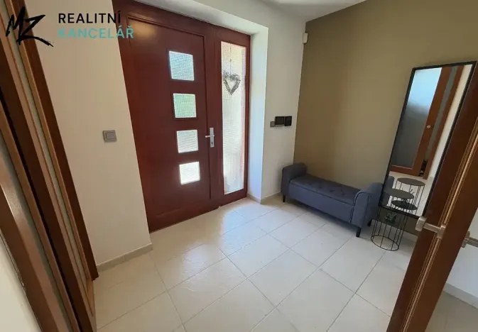 Prodej rodinného domu, Slatinky, 258 m2