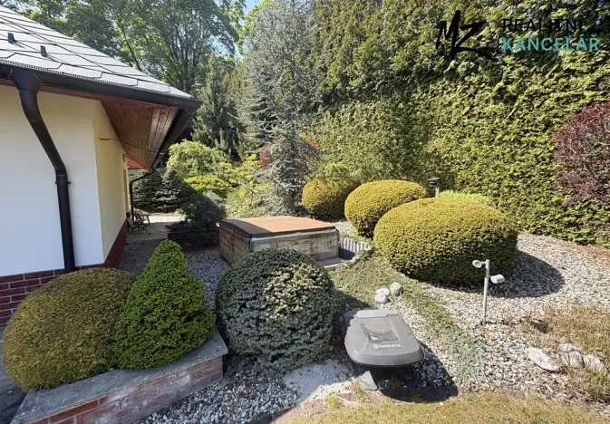 Prodej rodinného domu, Slatinky, 258 m2