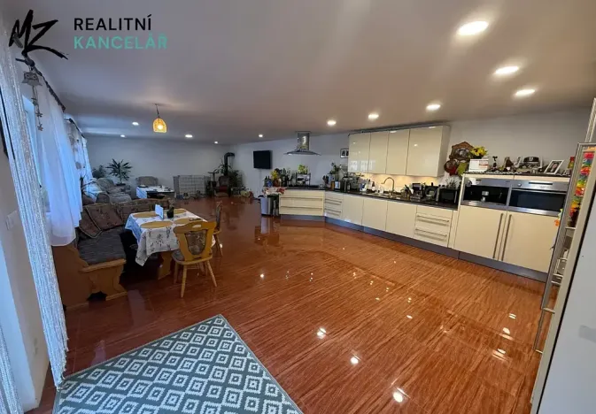 Prodej rodinného domu, Zborovice, Lesní, 260 m2