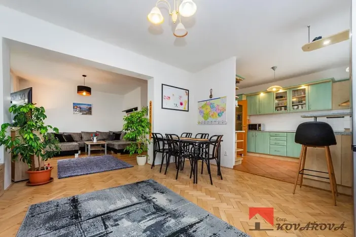 Prodej rodinného domu, Praha - Kunratice, Poběžovická, 221 m2