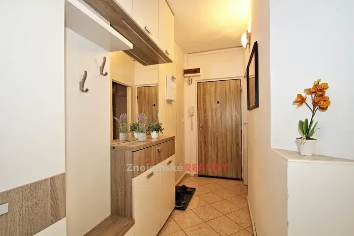 Pronájem bytu 2+1, Dobšice, V Zahradách, 60 m2