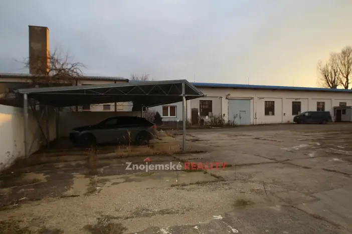 Pronájem skladu, Znojmo, 441 m2