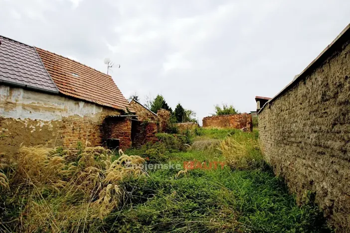 Prodej pozemku pro bydlení, Hodonice, U Kostela, 471 m2